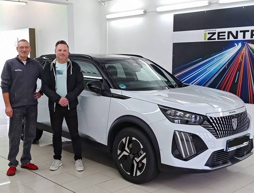 Bild: September 2026: Herzlichen Glückwunsch Herr Sauerteig zu Ihrem neuen Auto.
