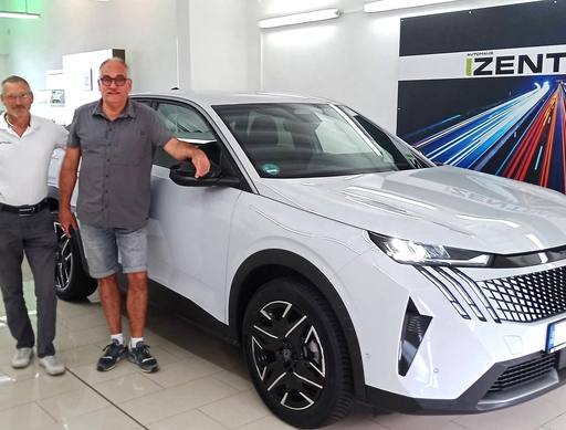 Bild: August 2025: Herzlichen Glückwunsch Herr Ströher zu ihrem neuen Auto.
